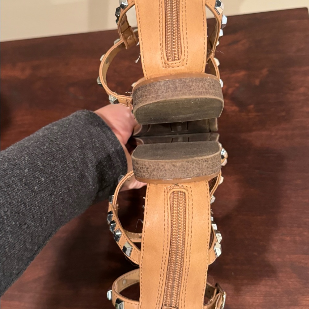Steve Madden Sandals for Girls - Picture 2 of 4